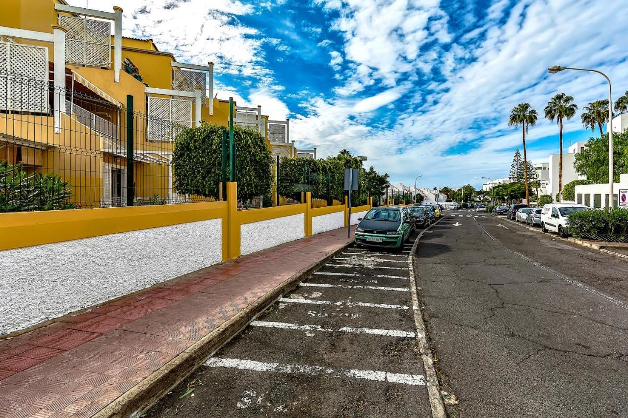 Apartment In The Orlando Complex Адехе Екстериор снимка